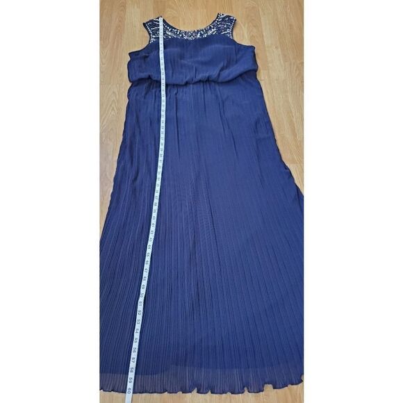 Alex Evenings Sleeveless Micropleated Gown Sz 16W - Picture 8 of 12